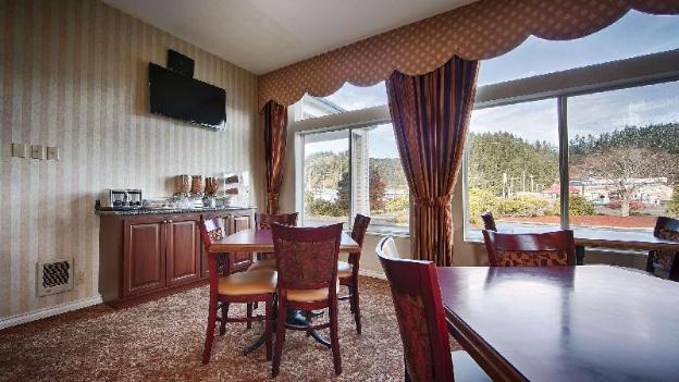 best western salbasgeon inn and suites of reedsport