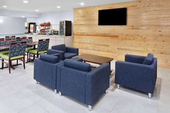 Days Inn & Suites By Wyndham Siler City,Julian>>Greensboro,2 star
