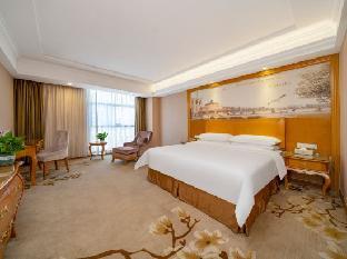 vienna hotel shenzhen bantian wuhe metro station