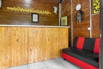 Reddoorz @ Apache Camp,,2 star