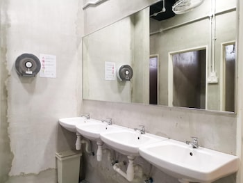 attrus by lse hostel