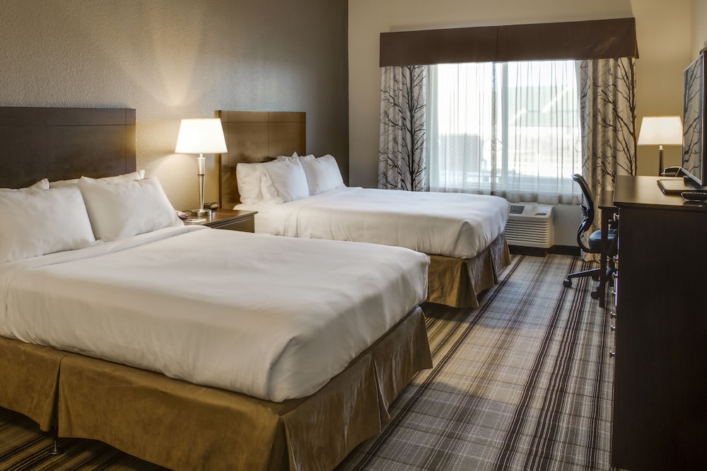 holiday inn express and suites nevada by ihg