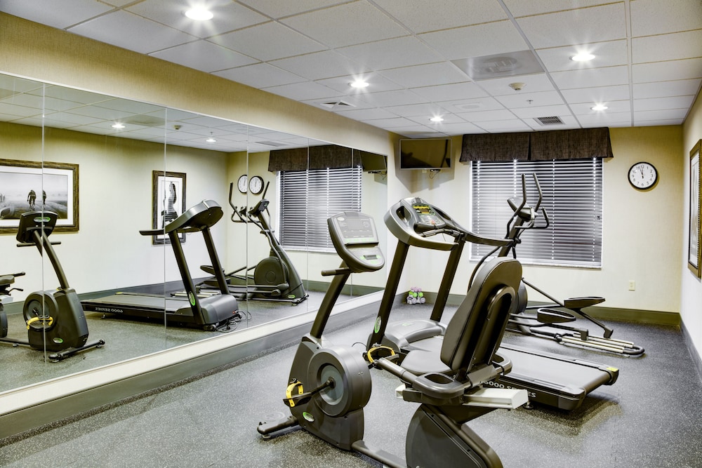 holiday inn express and suites nevada by ihg