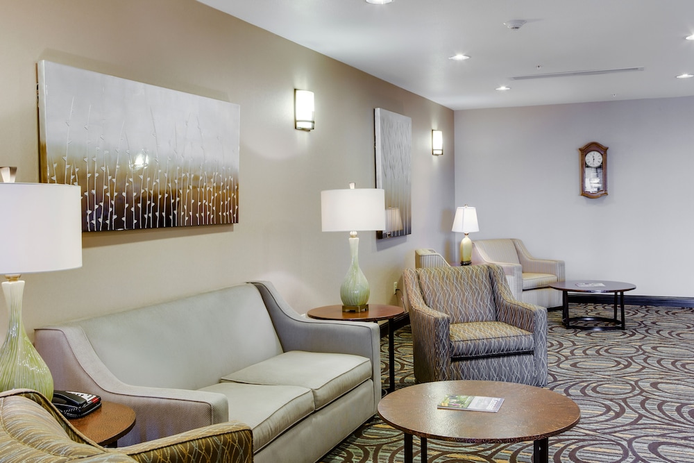 holiday inn express and suites nevada by ihg