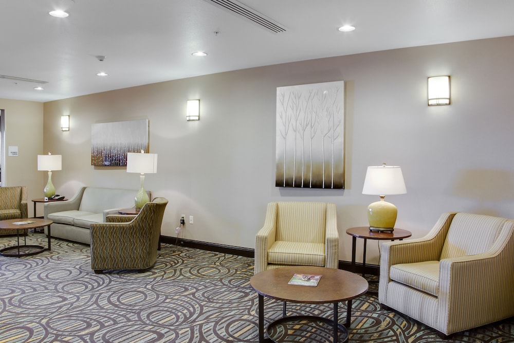holiday inn express and suites nevada by ihg