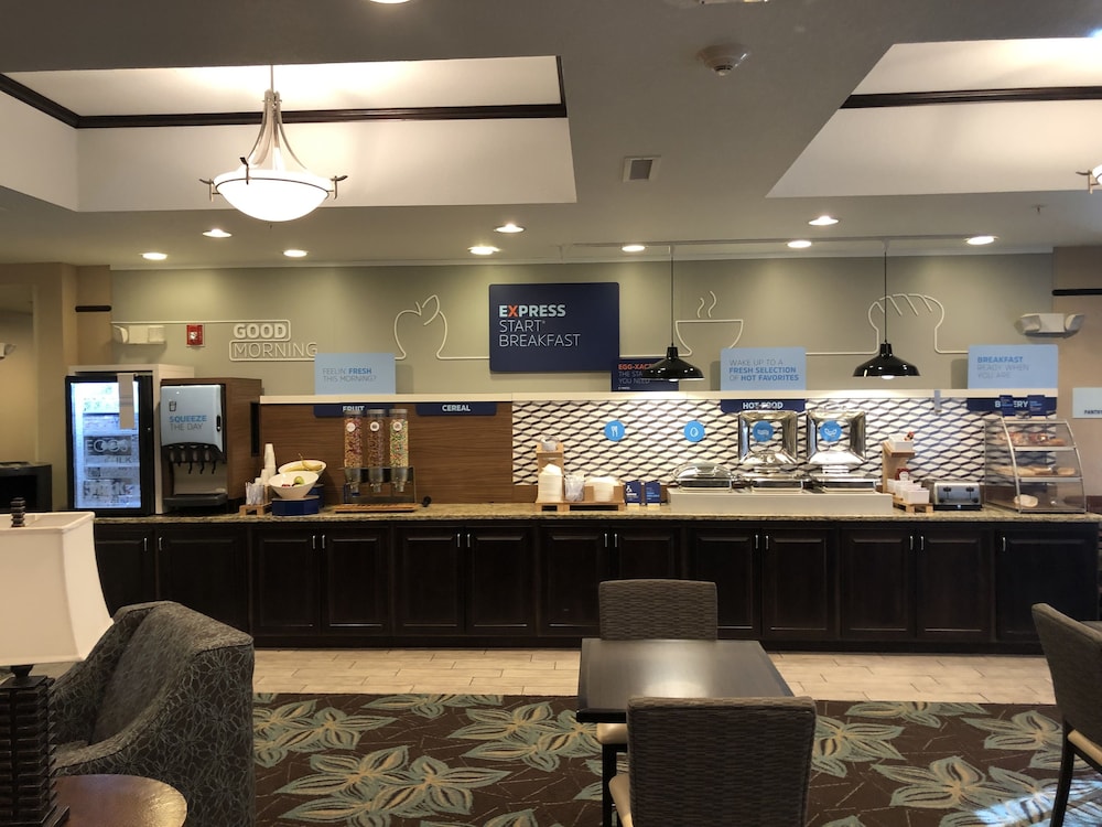 holiday inn express and suites nevada by ihg