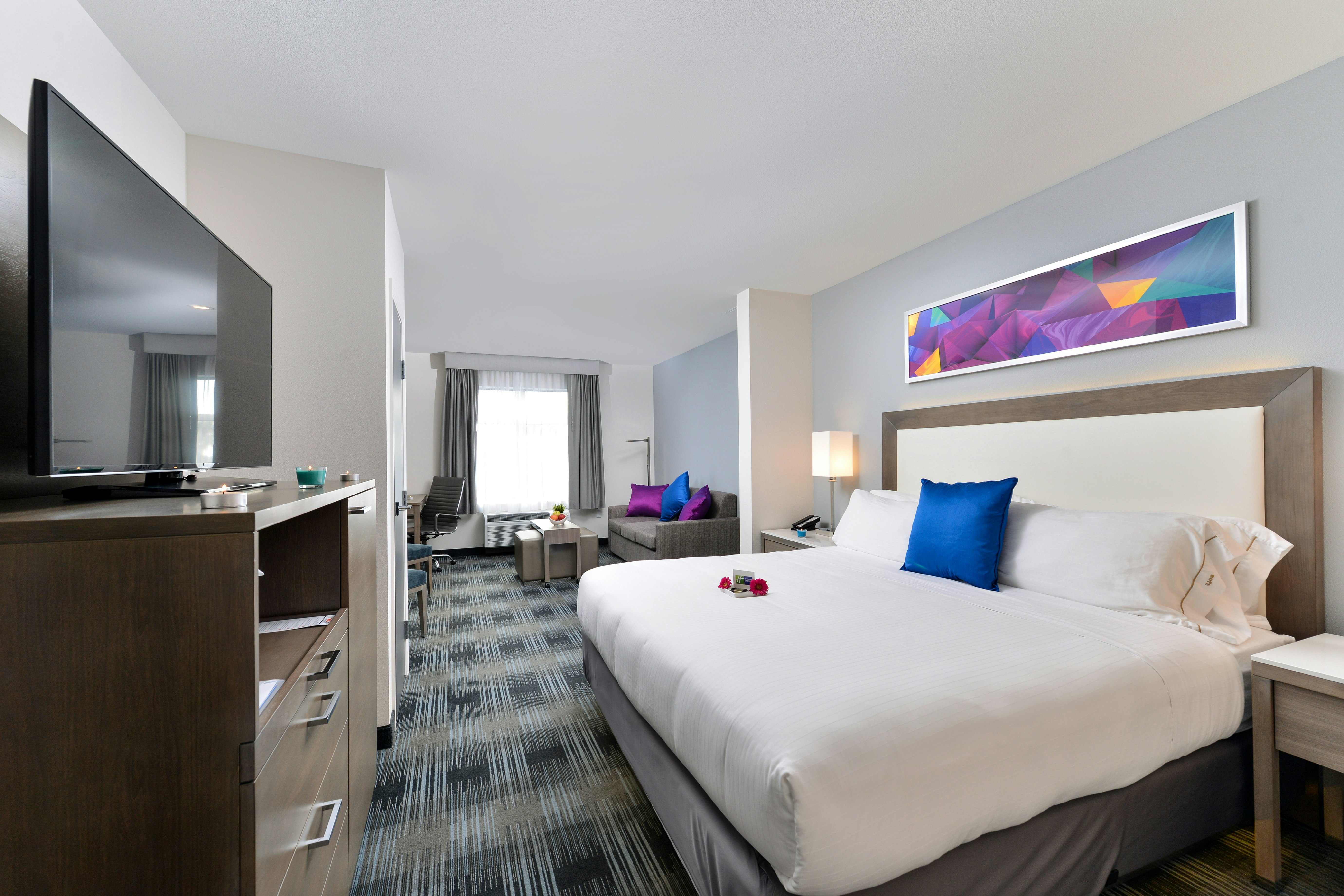 holiday inn express and suites san diego mission valley