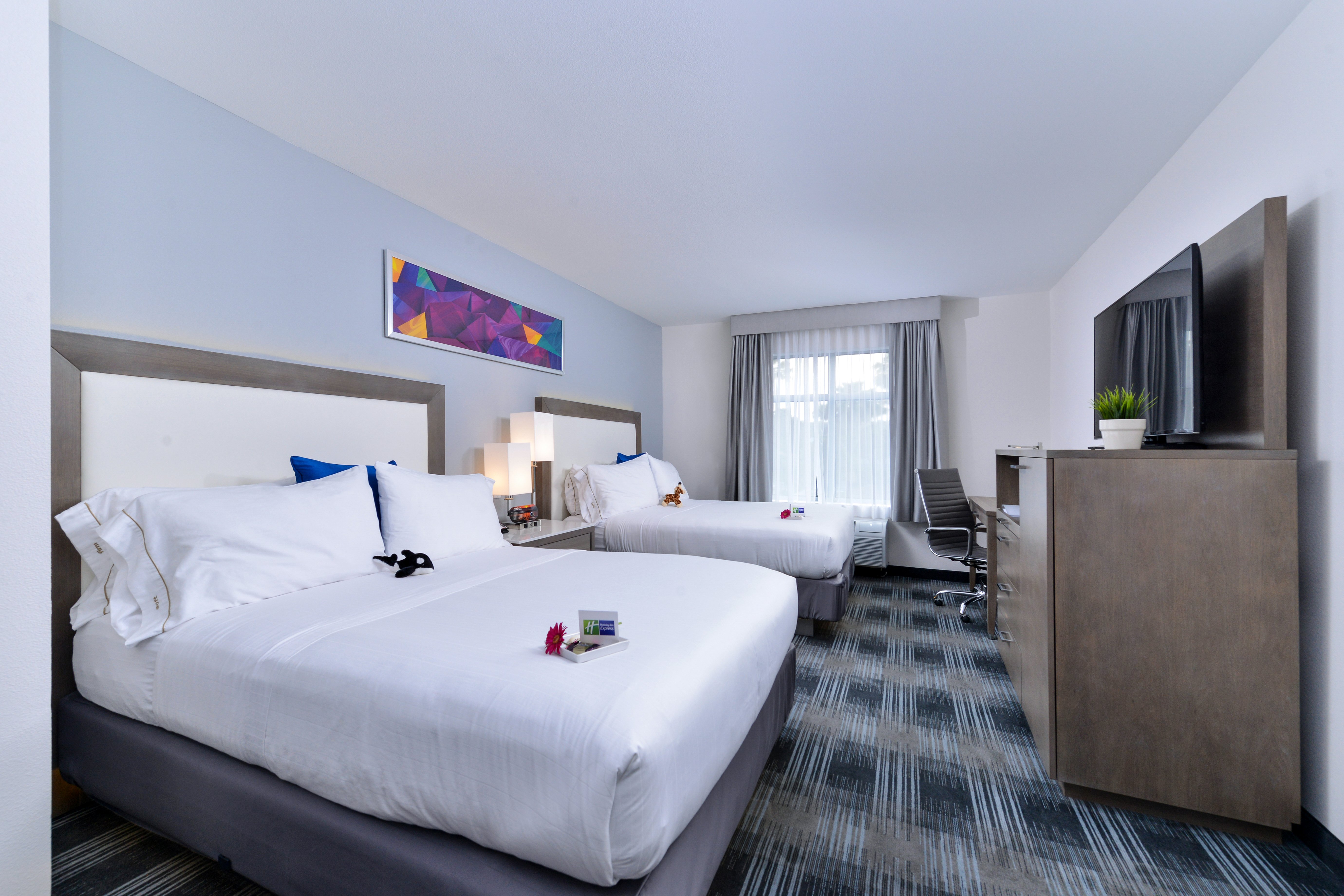 holiday inn express and suites san diego mission valley