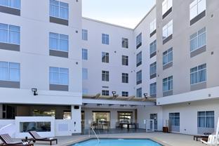 holiday inn express and suites san diego mission valley