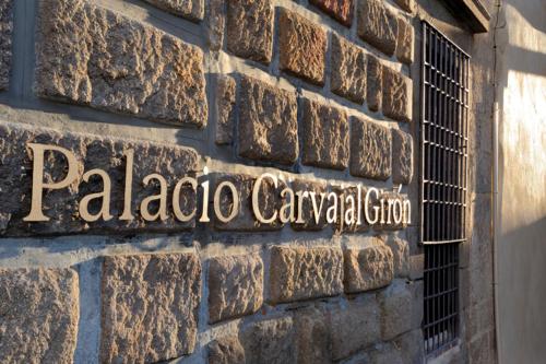 Palacio Carvajal Giron,Tejeda De Tietar>>Malpartida De Plasencia,4 star