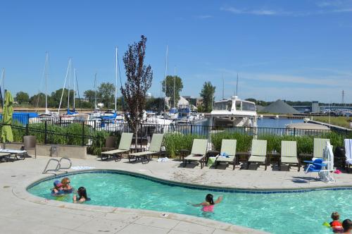the inn at harbor shores
