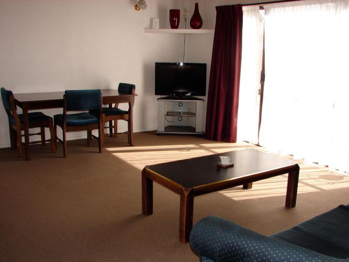 193 aorangi manor motel
