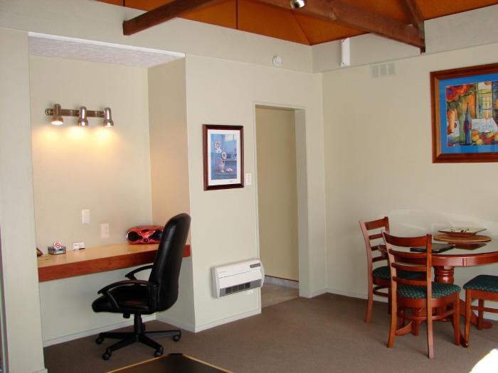 193 aorangi manor motel