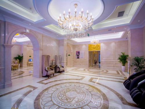 vienna international hotel yichang sanxia culture tiandi