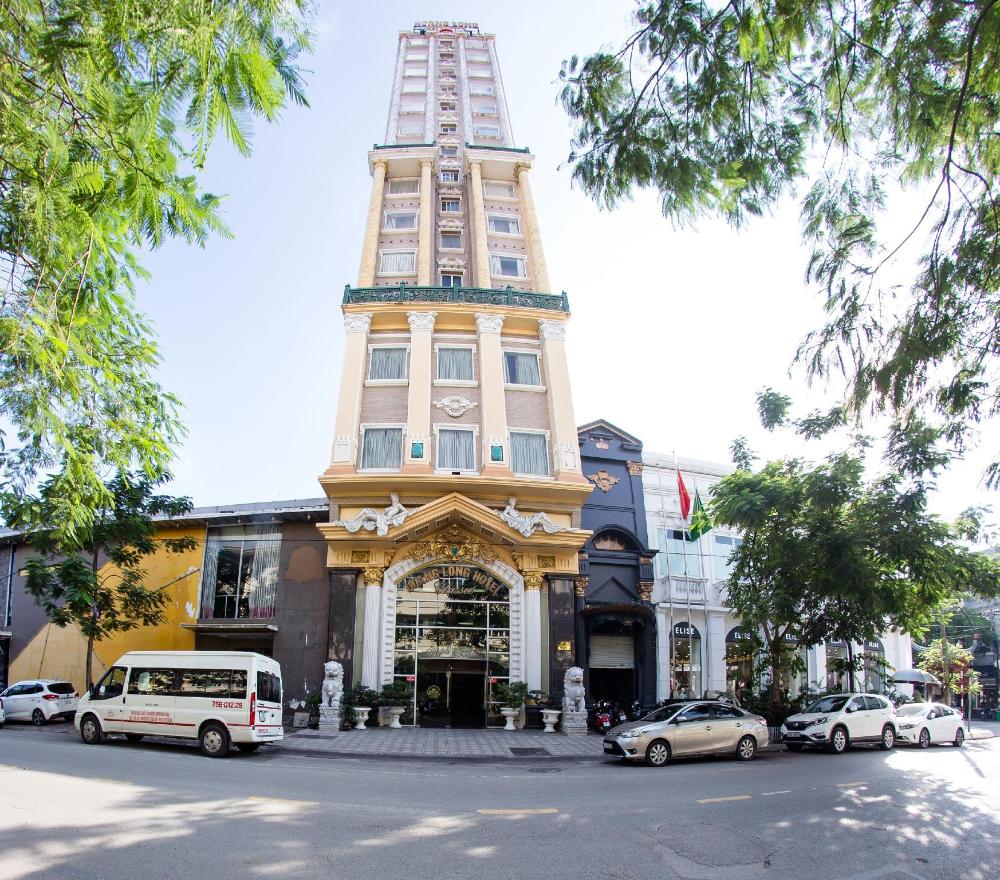 classic hoang long hotel