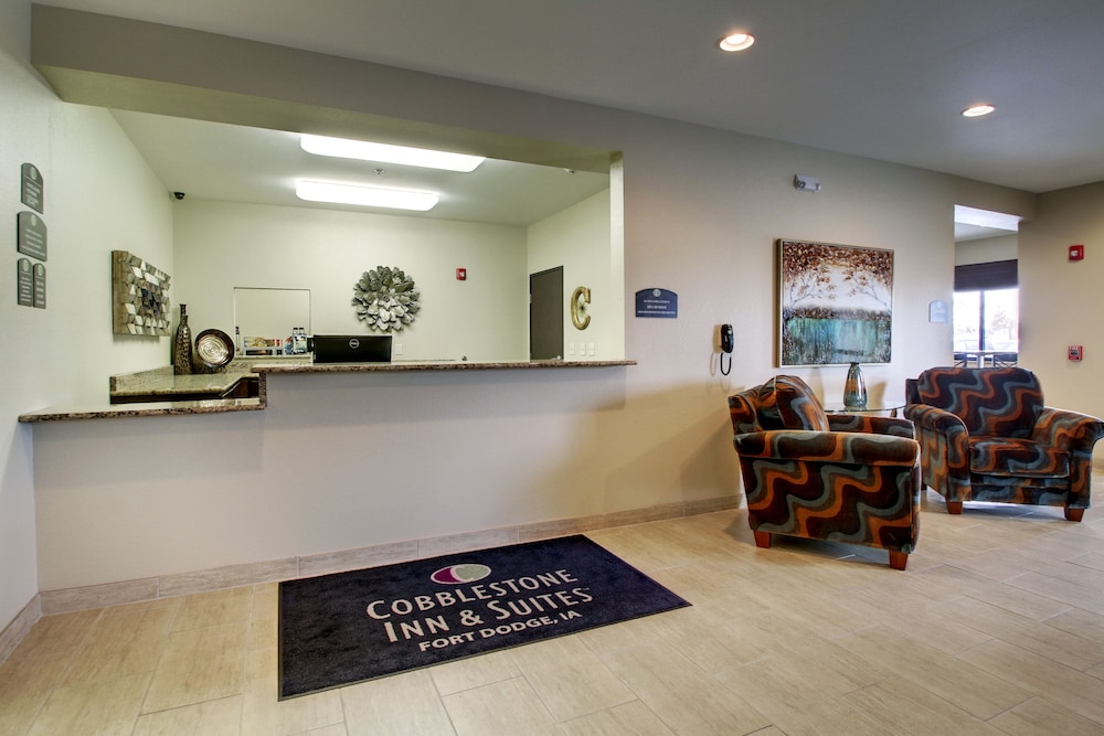 Cobblestone Inn & Suites – Fort Dodge,In A Shopping District,3 star