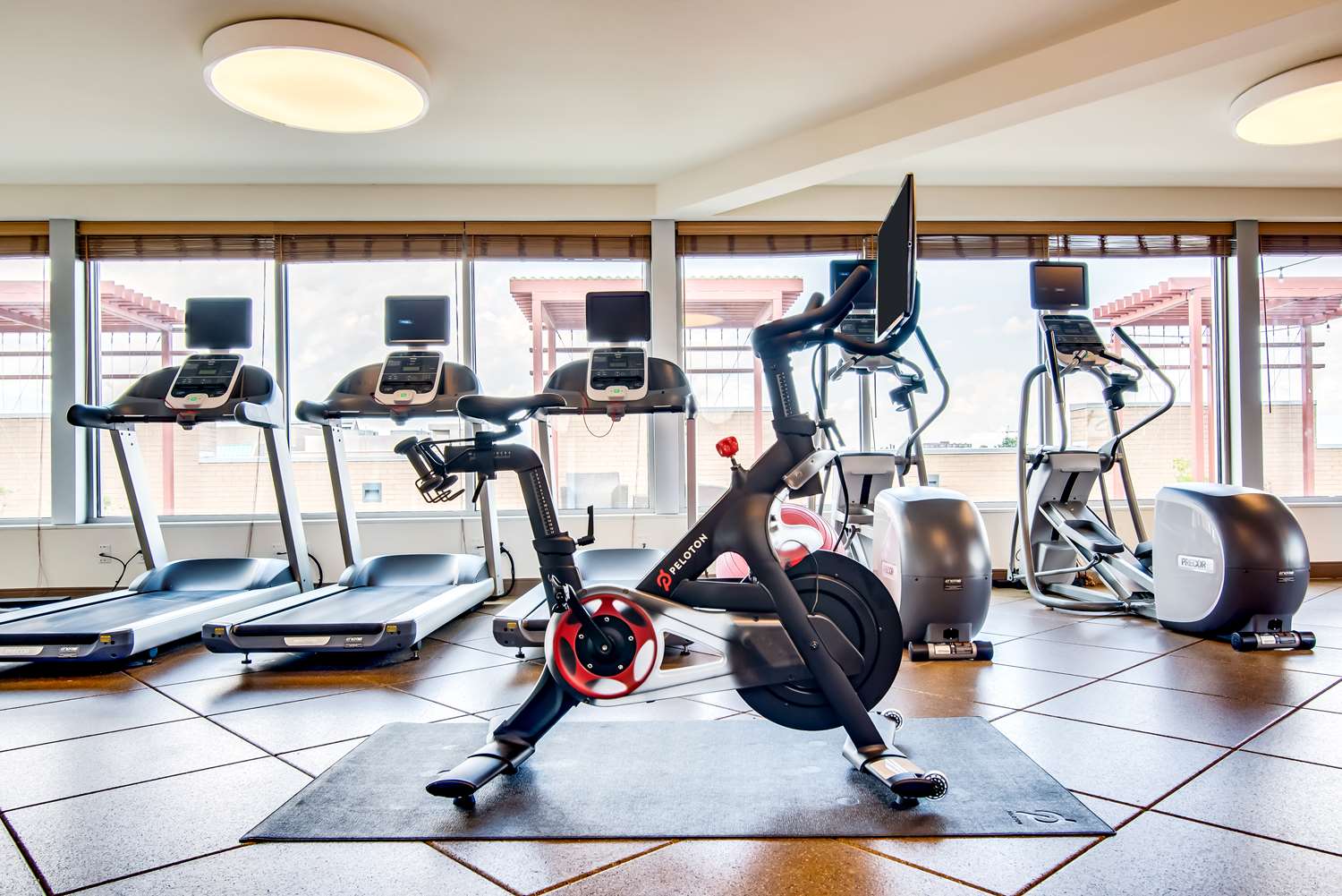 hilton garden inn alexandria old town national harbor