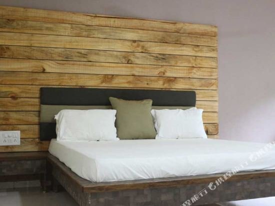 Vananchal Resort,India>>Jambughoda,3 star