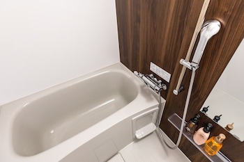 mr kinjo in colorz kuninda