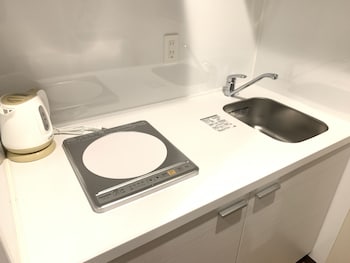 mr kinjo in colorz kuninda