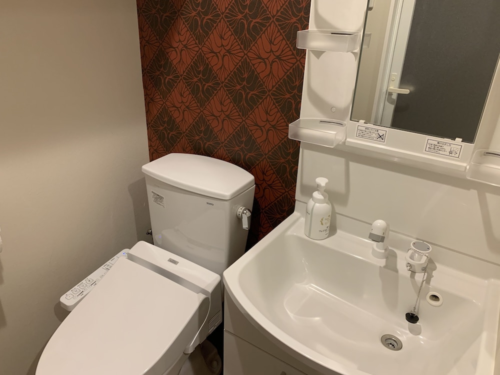 mr kinjo in colorz kuninda