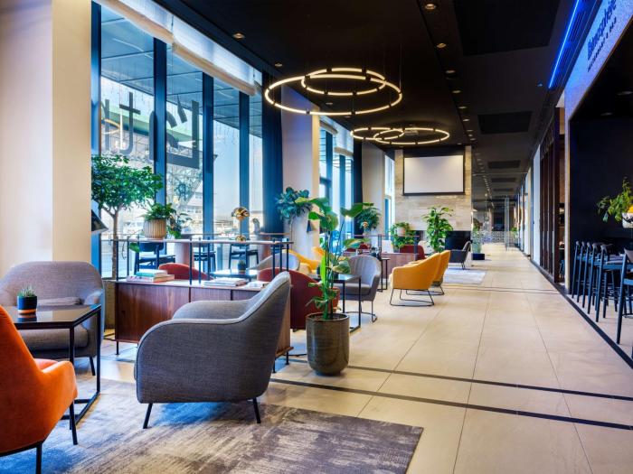 hilton garden inn krakow airport