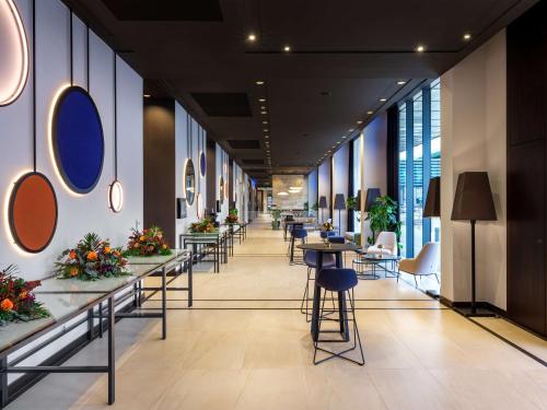 hilton garden inn krakow airport
