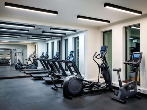 hilton garden inn krakow airport