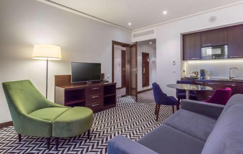 hilton garden inn krakow airport