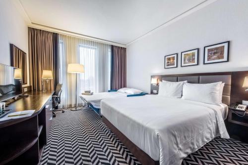 hilton garden inn krakow airport