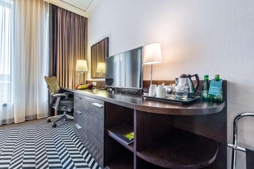 hilton garden inn krakow airport