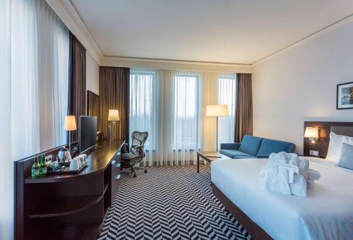 hilton garden inn krakow airport