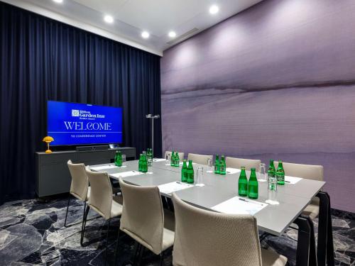 hilton garden inn krakow airport