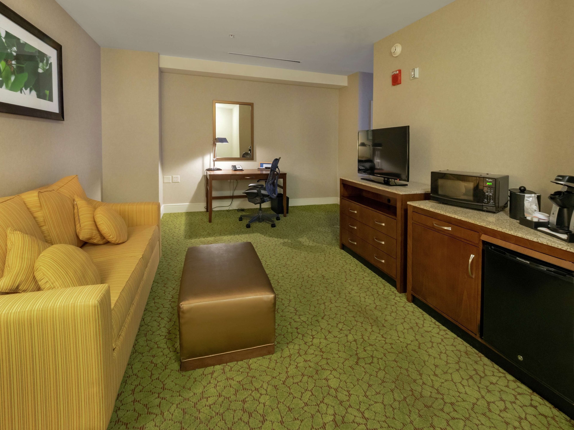 hilton garden inn buffalo downtown