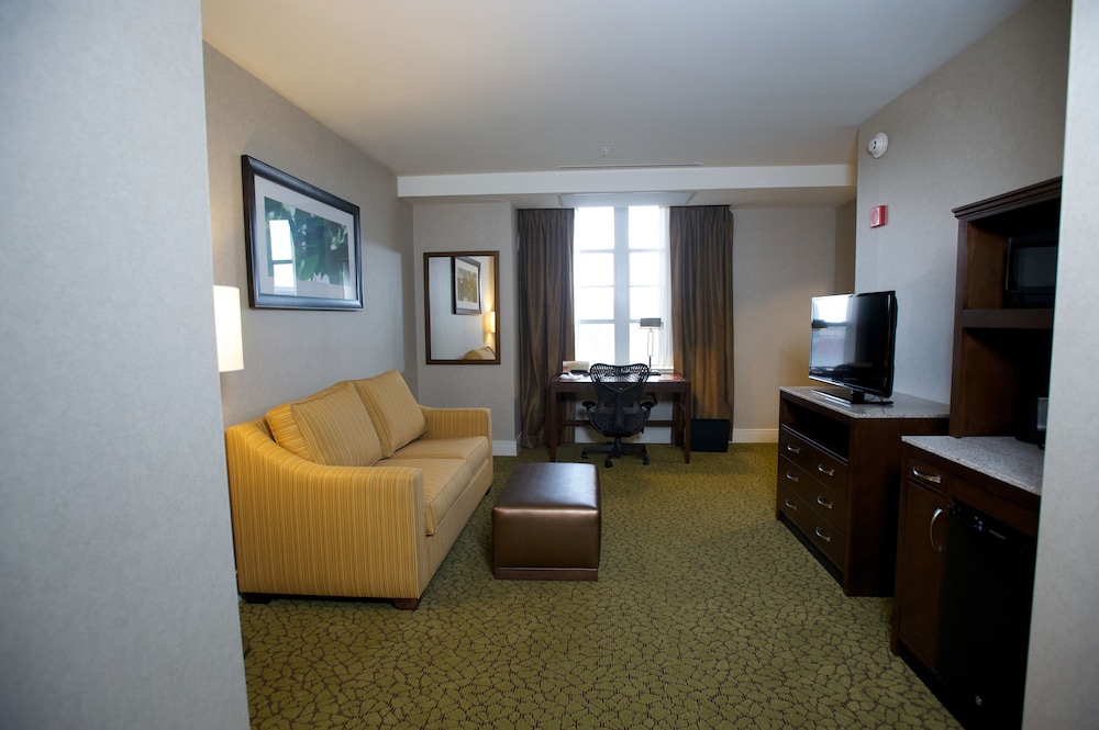 hilton garden inn buffalo downtown