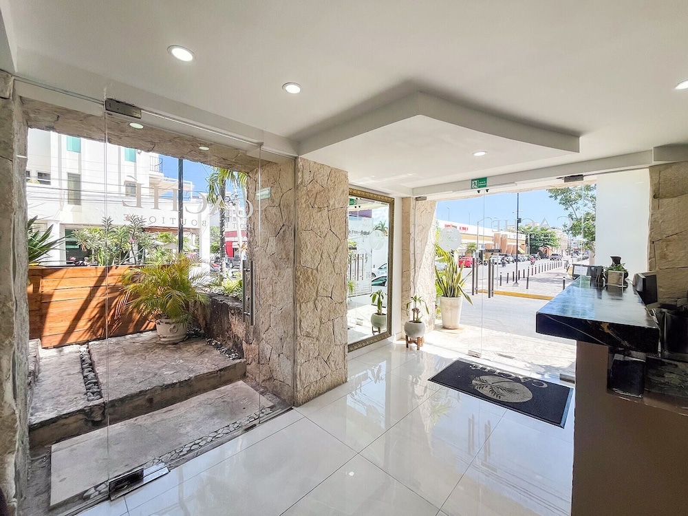 cache hotel boutique adults only