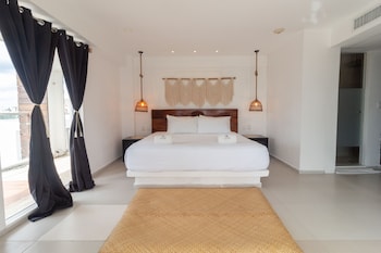 cache hotel boutique adults only