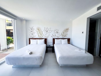 cache hotel boutique adults only