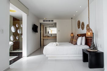 cache hotel boutique adults only