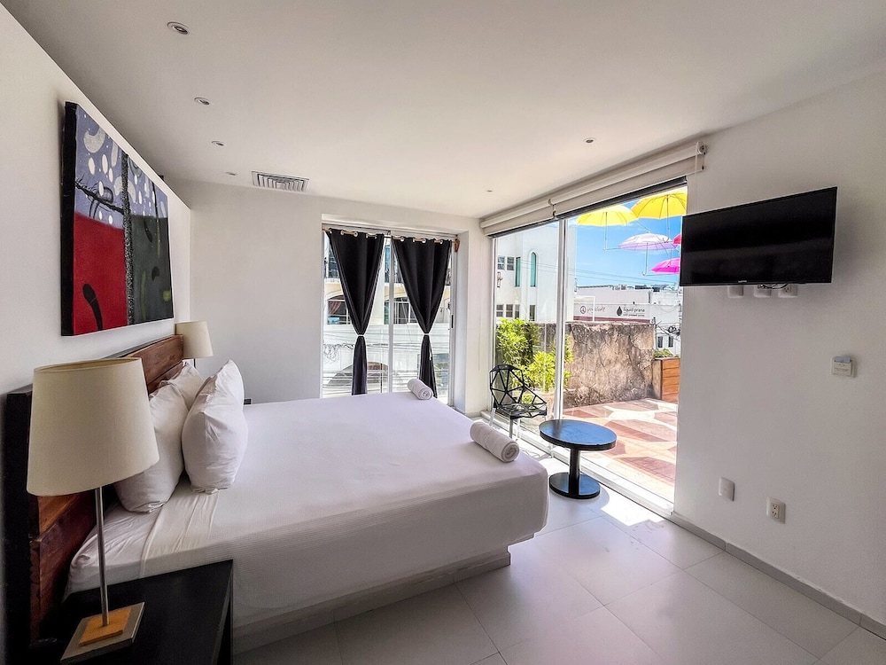 cache hotel boutique adults only