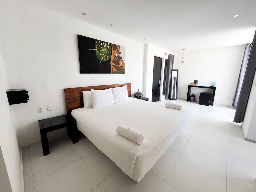 cache hotel boutique adults only