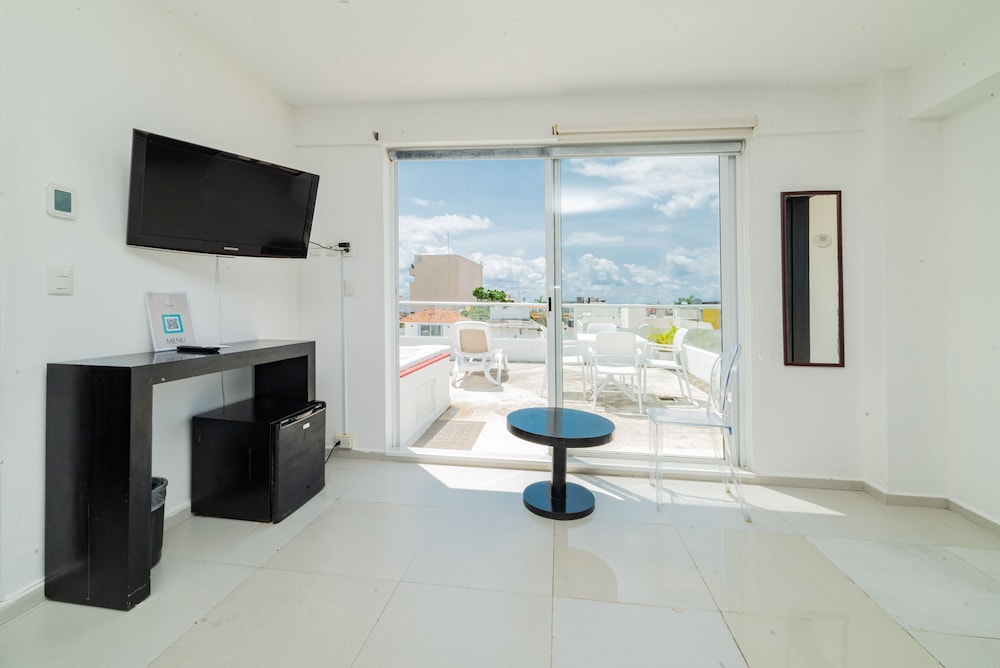 cache hotel boutique adults only