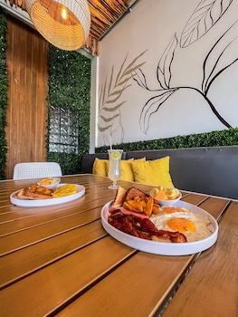 cache hotel boutique adults only