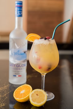 cache hotel boutique adults only