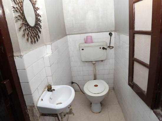 Hotel Prakash Block-1,India>>Saharanpur,3 star