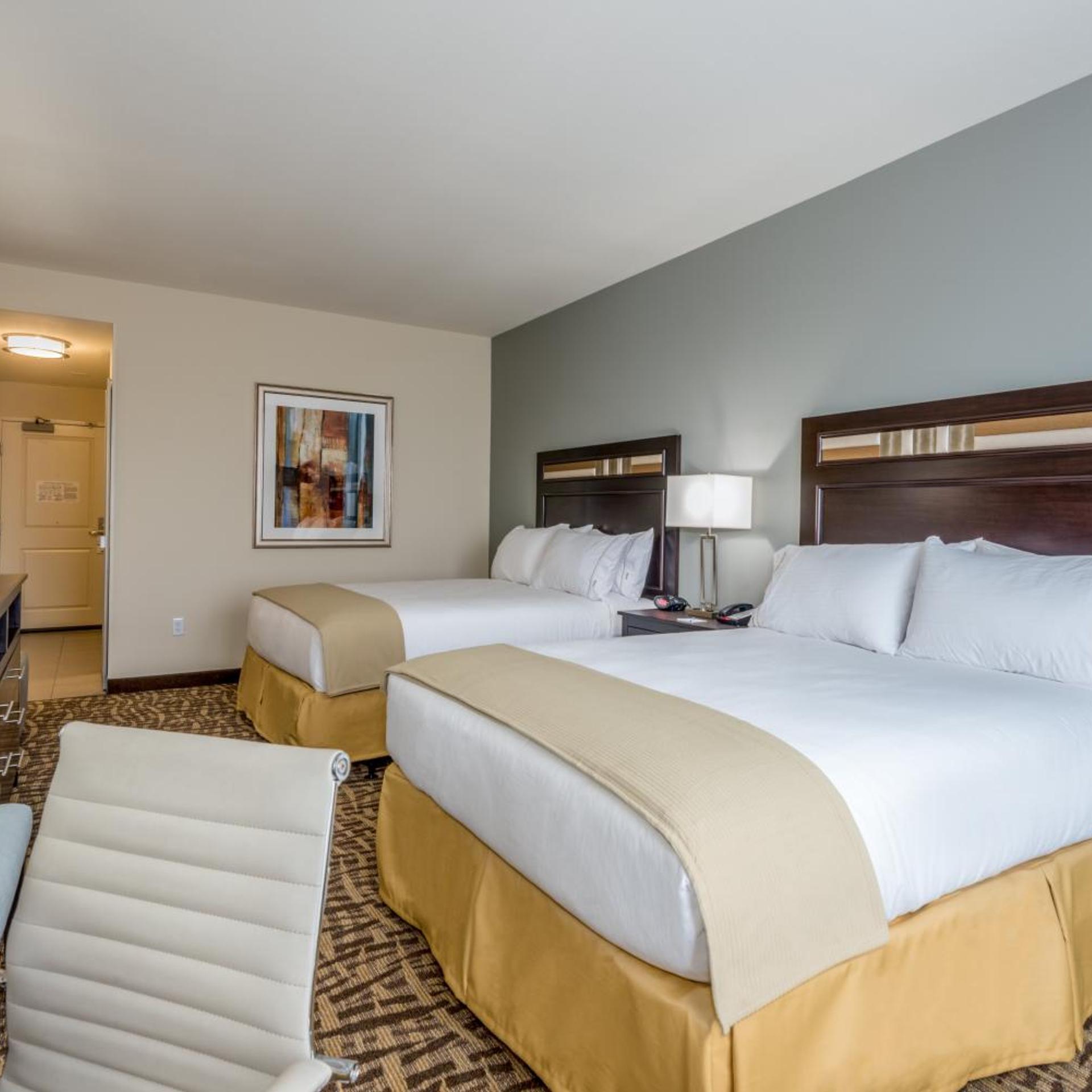 holiday inn express and suites denver south castle
