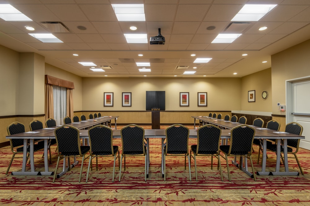 holiday inn express and suites denver south castle