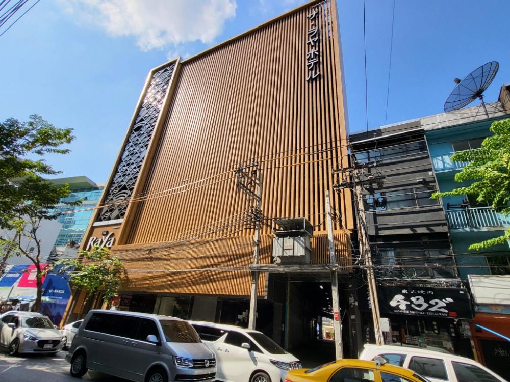 the raya surawong bangkok