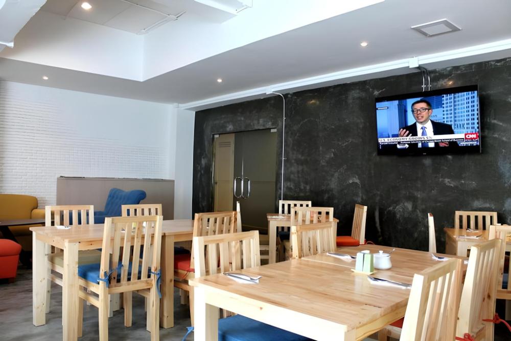 the raya surawong bangkok