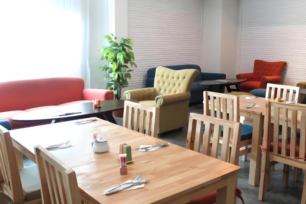 the raya surawong bangkok